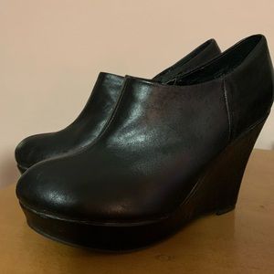 Madden Girl black booties